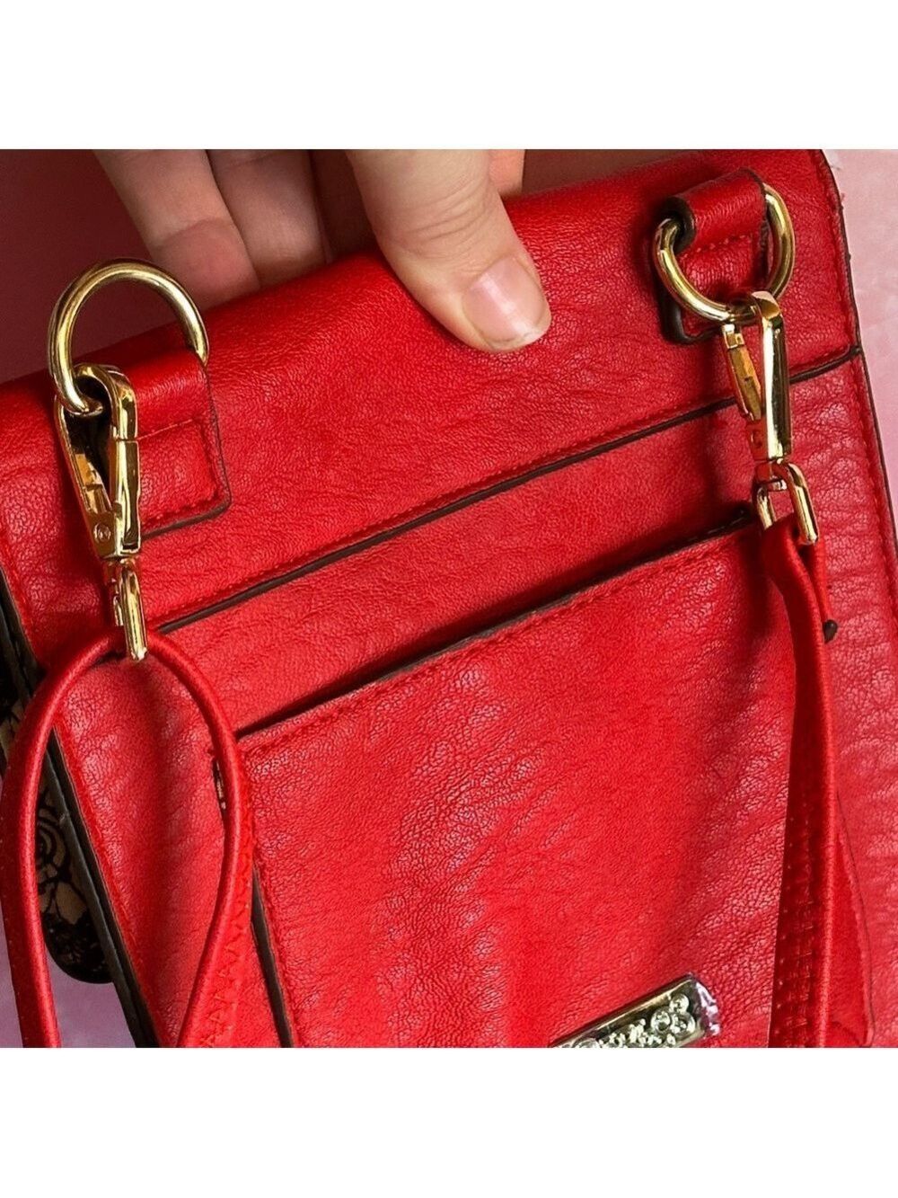 Carlos Santana Bold Red Crossbody Bag with Lion - Picture 16 of 17